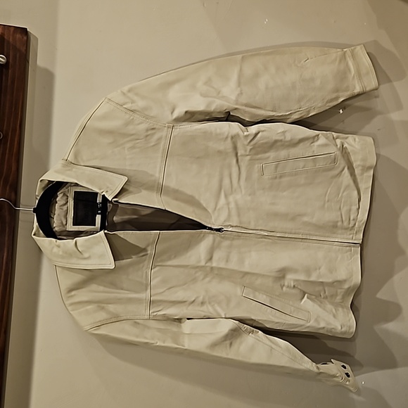 MEN'S LEATHER JACKET - Picture 1 of 4